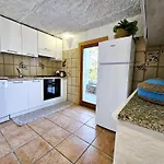 Sos Aranzos Privata Con Jacuzzi Вилла *